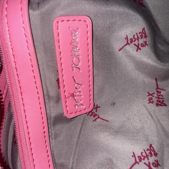 Betsey Johnson XOVALLI Pink Skull Crossbones Embroidered Crossbody Shoulder Bag - Picture 4 of 12